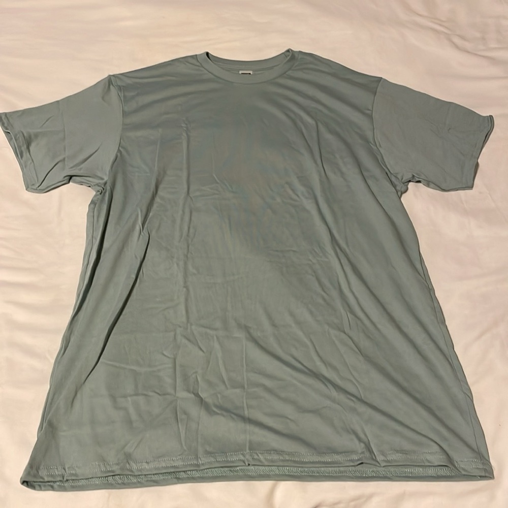 NEW Crew Neck T-Shirt in Green NWOT